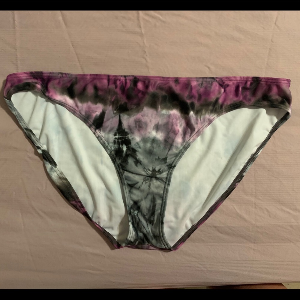 Tie dyed swim bottom